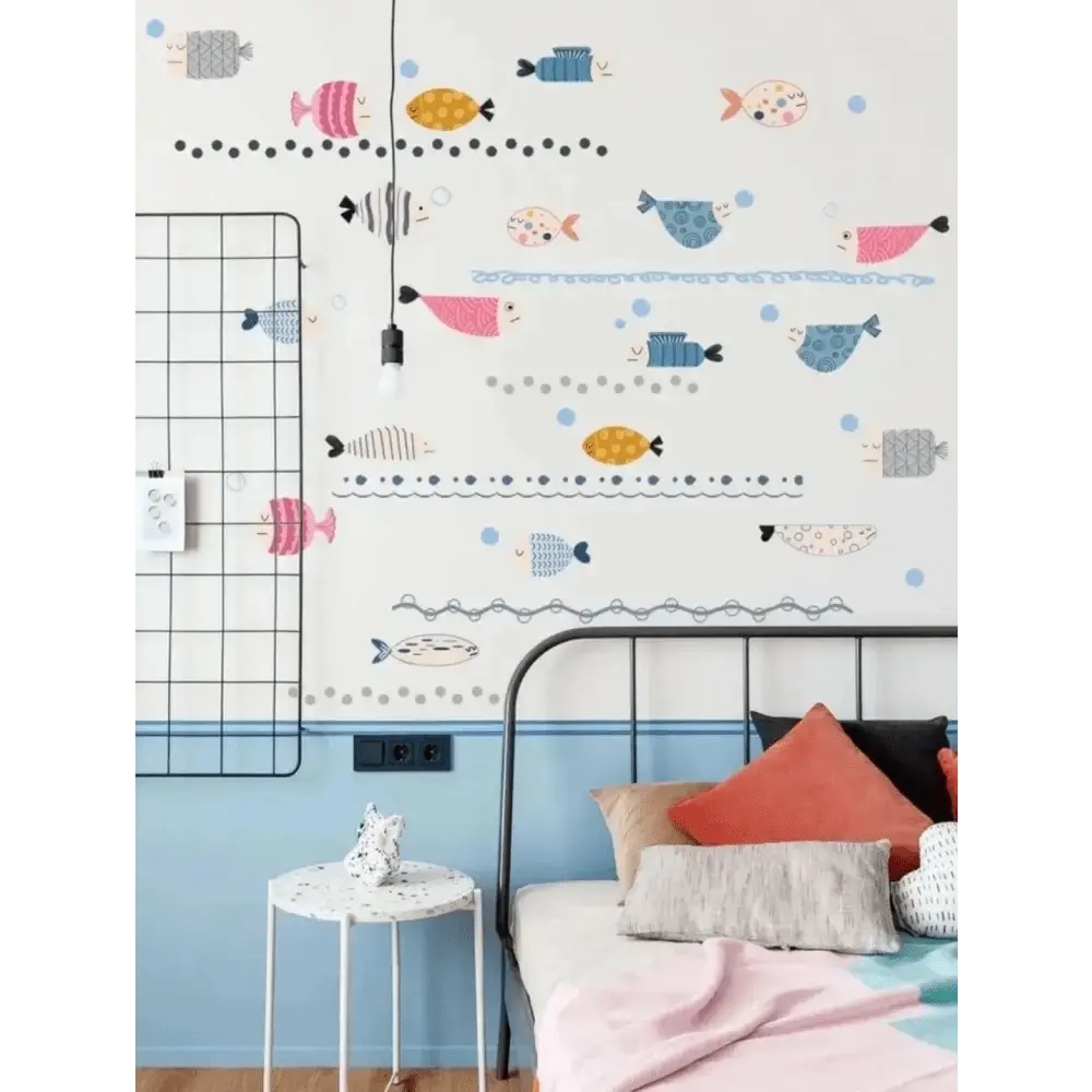 Underwater Fish Frenzy Wall Sticker Set for Vibrant Kids' Rooms - Easy do Wall do