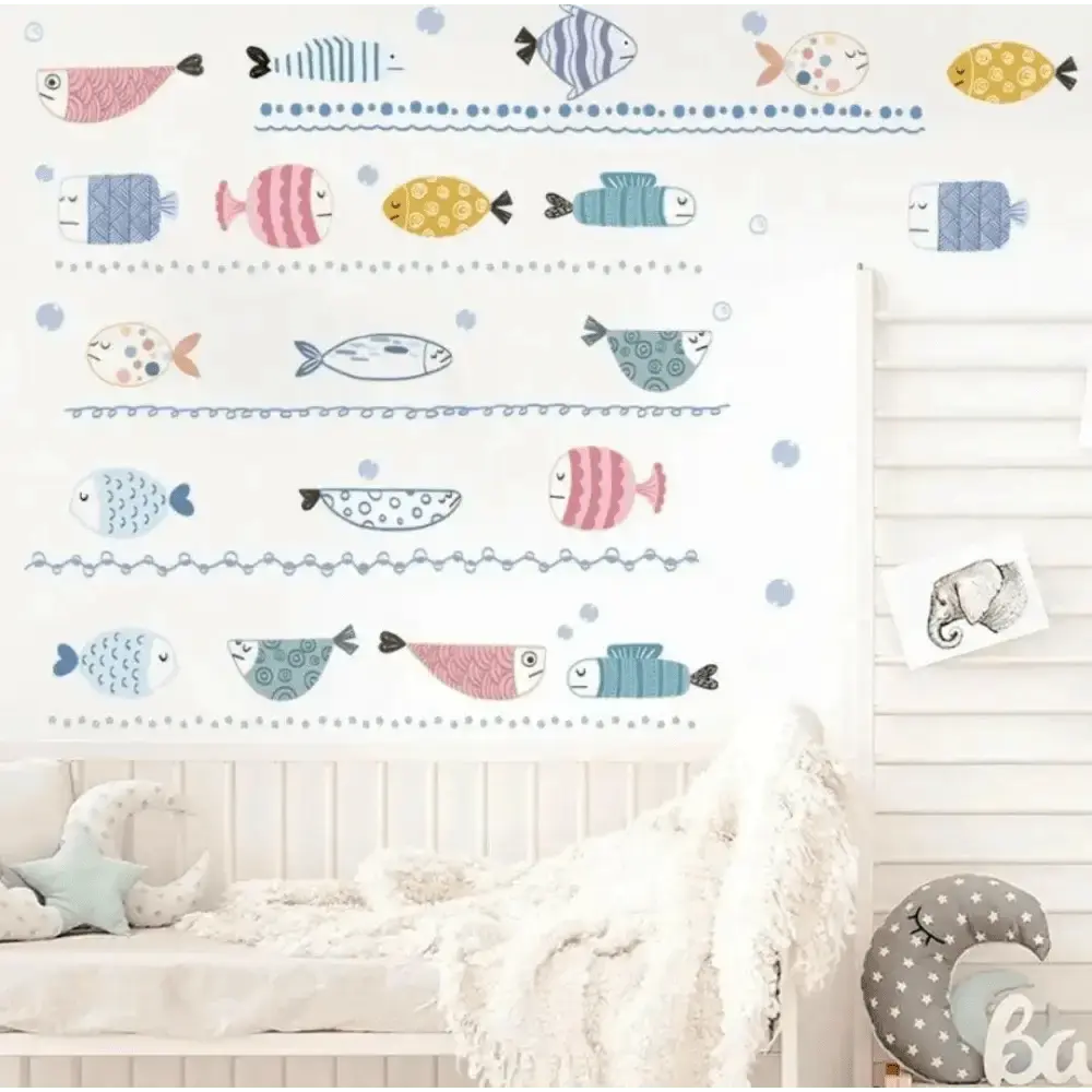 Underwater Fish Frenzy Wall Sticker Set for Vibrant Kids' Rooms - Easy do Wall do