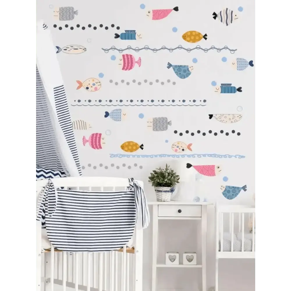 Underwater Fish Frenzy Wall Sticker Set for Vibrant Kids' Rooms - Easy do Wall do