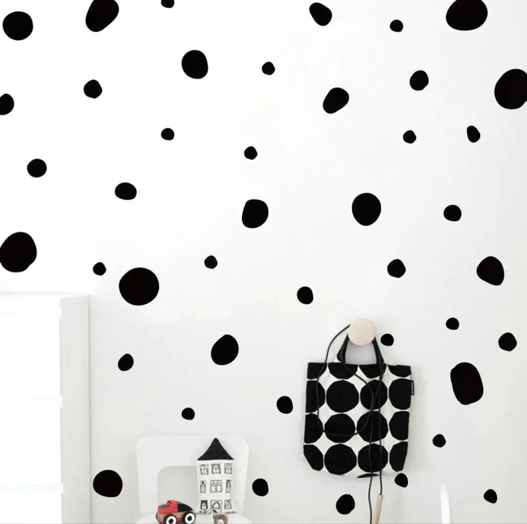 Black Dot Wall Decal Set - 4 Sheets (156 Decals) Easy do Wall do