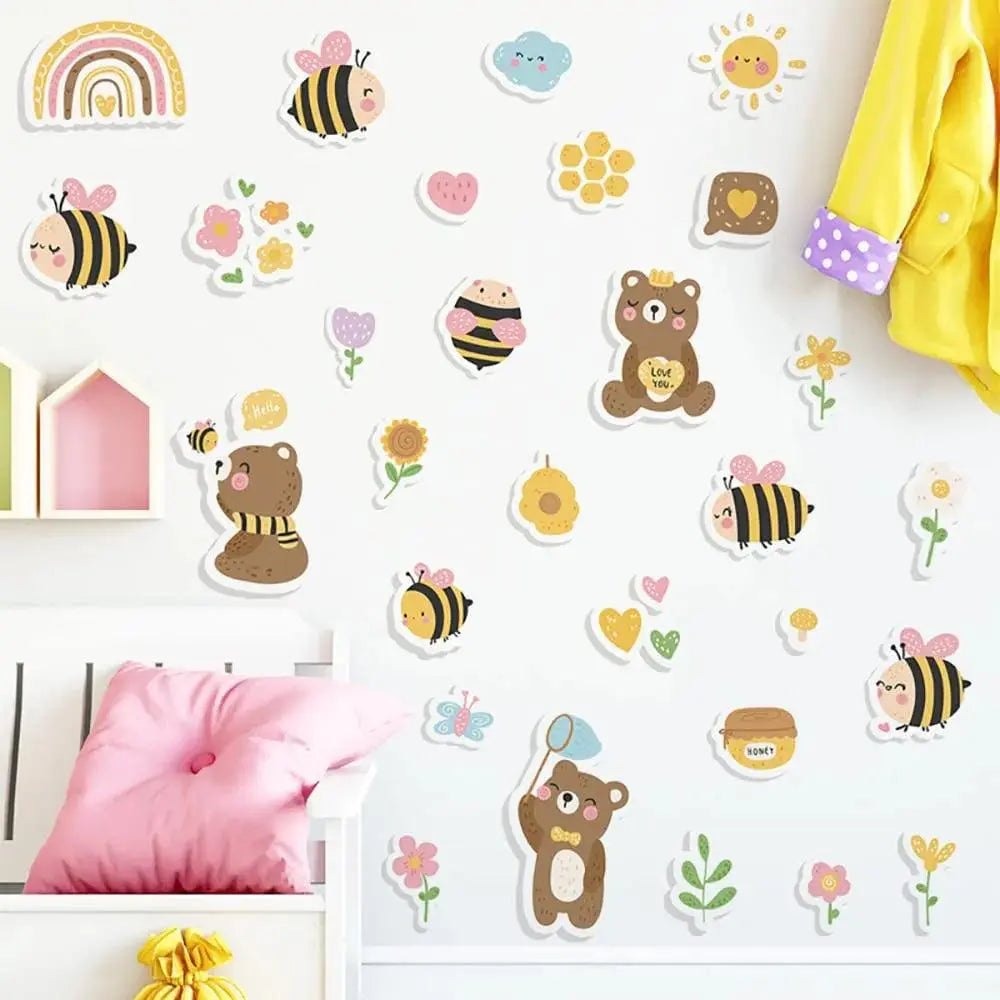 Adorable Baby Bear and Bee Wall Sticker Set Easy do Wall do