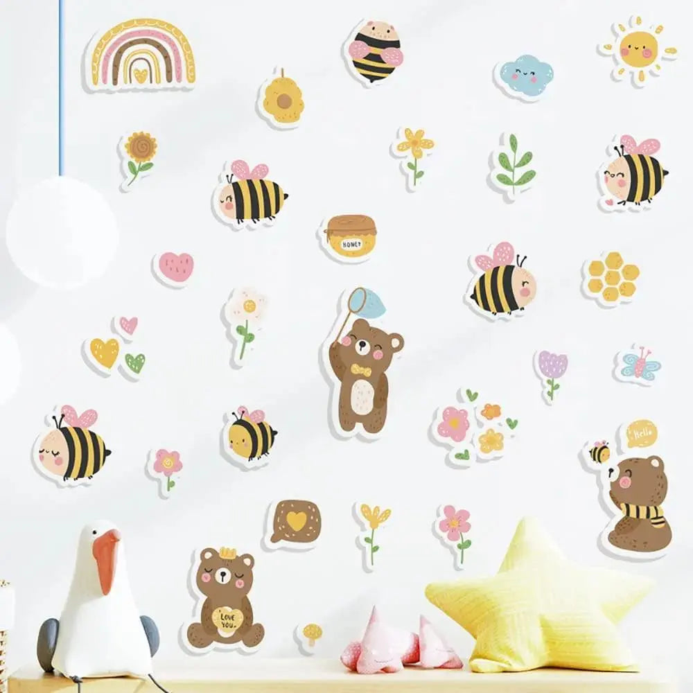 Adorable Baby Bear and Bee Wall Sticker Set Easy do Wall do