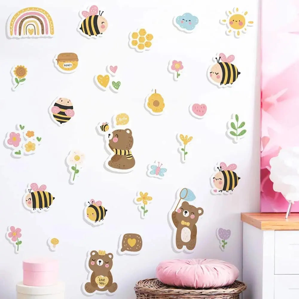 Adorable Baby Bear and Bee Wall Sticker Set Easy do Wall do